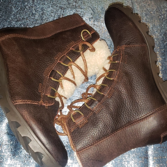 Sorel Boots - Picture 3 of 11